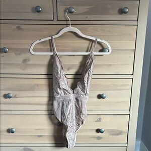 Victoria's Secret Lace Chemise in Cream